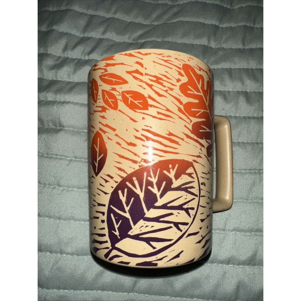 2017 Starbucks Coffee Mug Cup Leaves 12 oz.